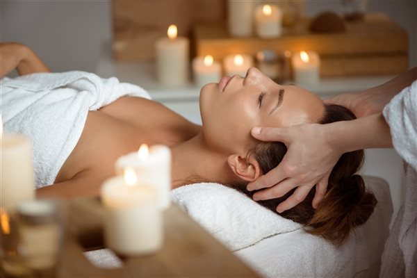 The Art of Head Spa at Château du Parc: your wellness ritual in Pézenas