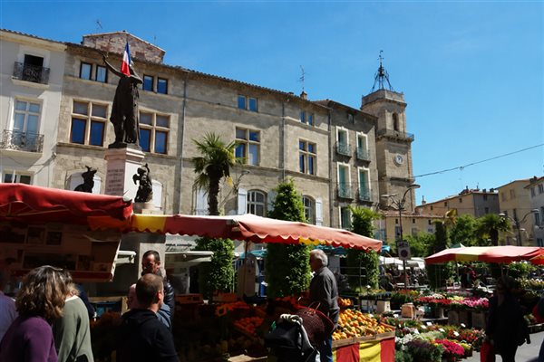 Le marché de Pézenas s'invite parmi les plus beaux marchés d'Europe